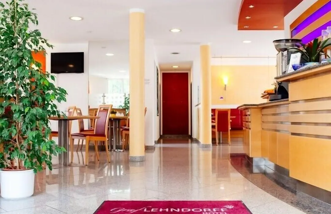 Hotel Graf Lehndorff zur Messe-1